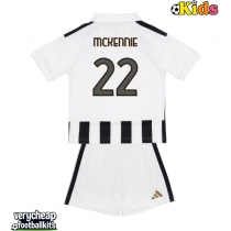 Juventus Weston McKennie #22 Replica Home Minikit 2026-27 Short Sleeve (+ pants)